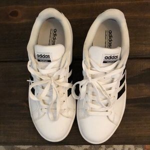 Adidas Advantage sneaker